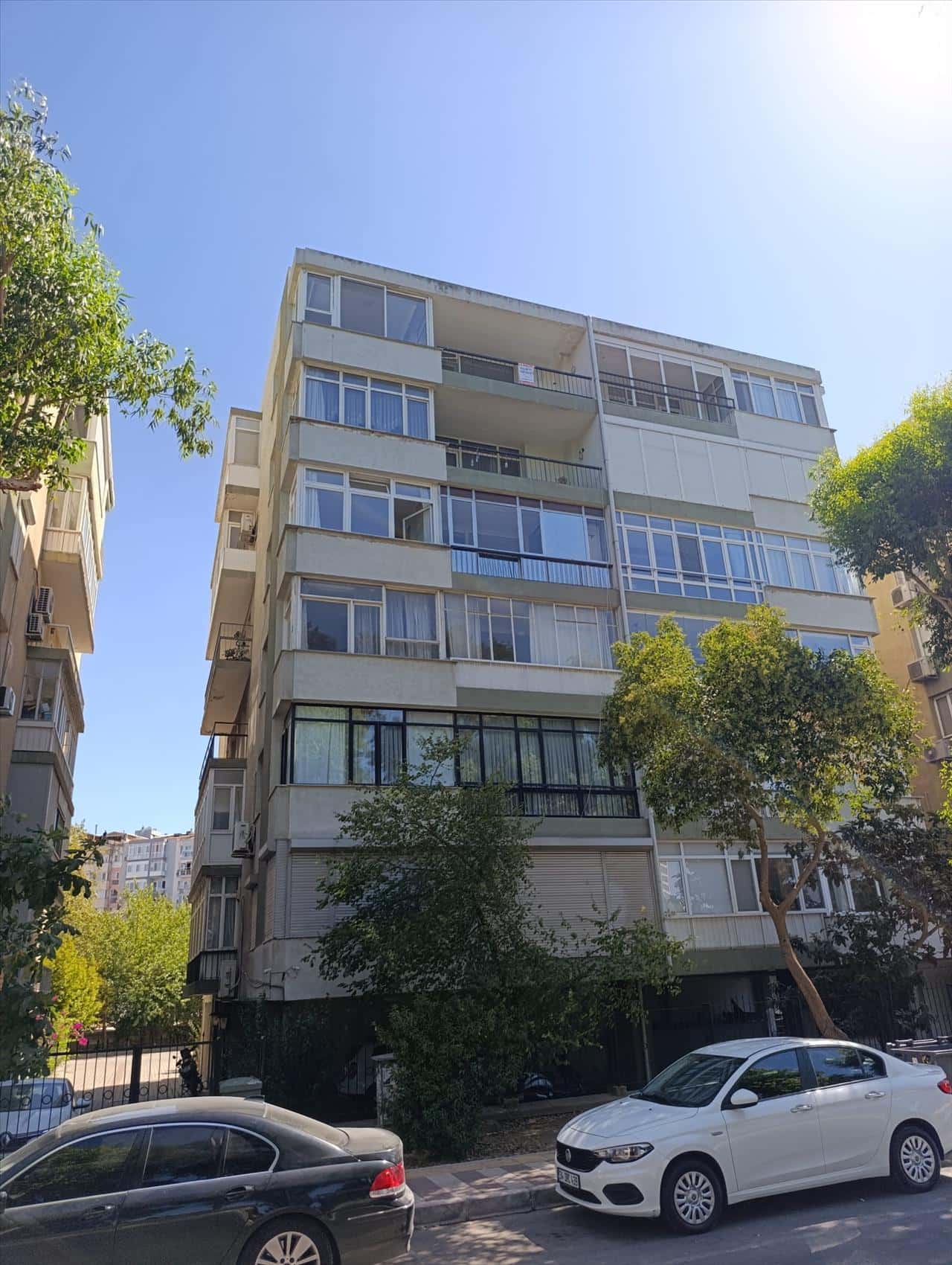 İZMİR KONAK MEHMET ALİ AKMAN MAH. SATILIK DAİRE